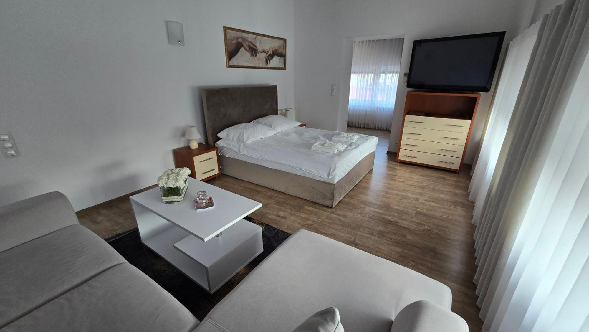 Motel Za Miedza Bralin Buitenkant foto