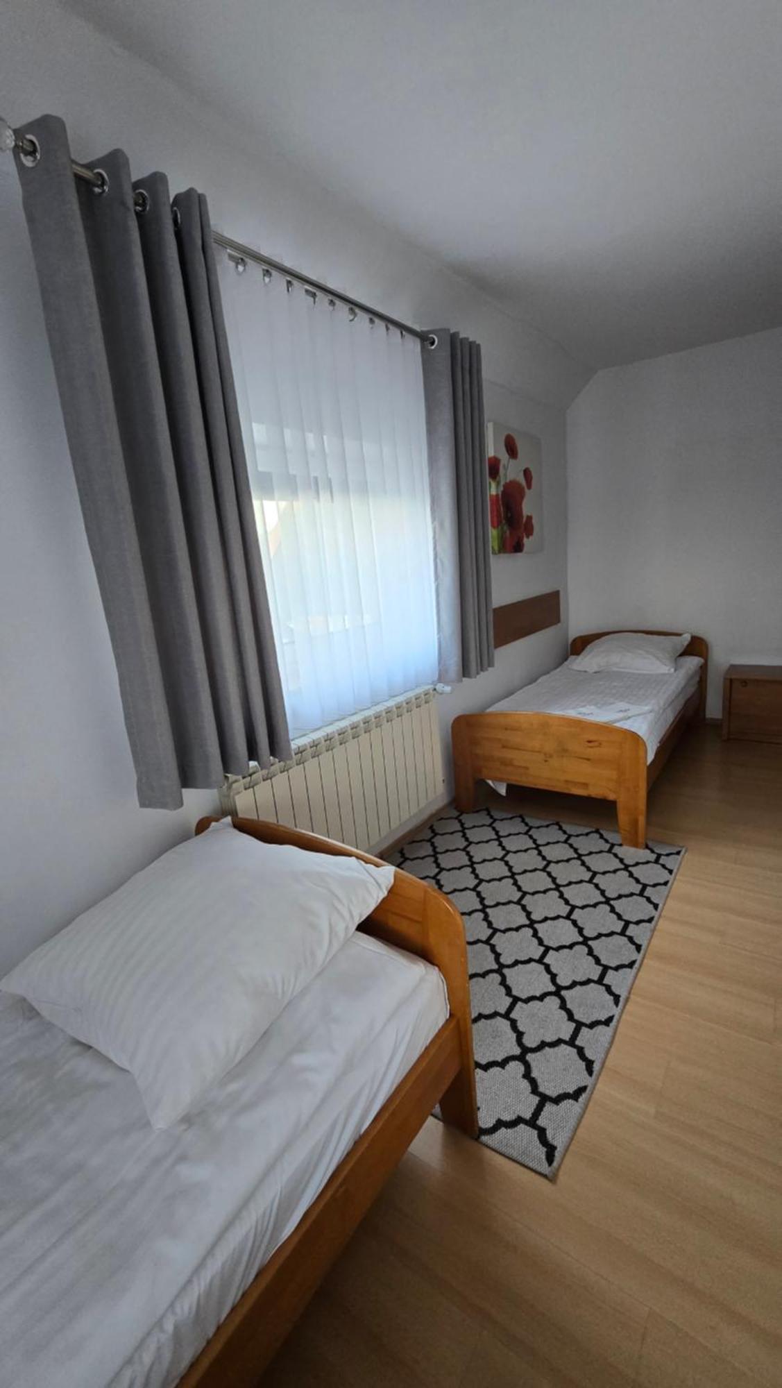 Motel Za Miedza Bralin Buitenkant foto