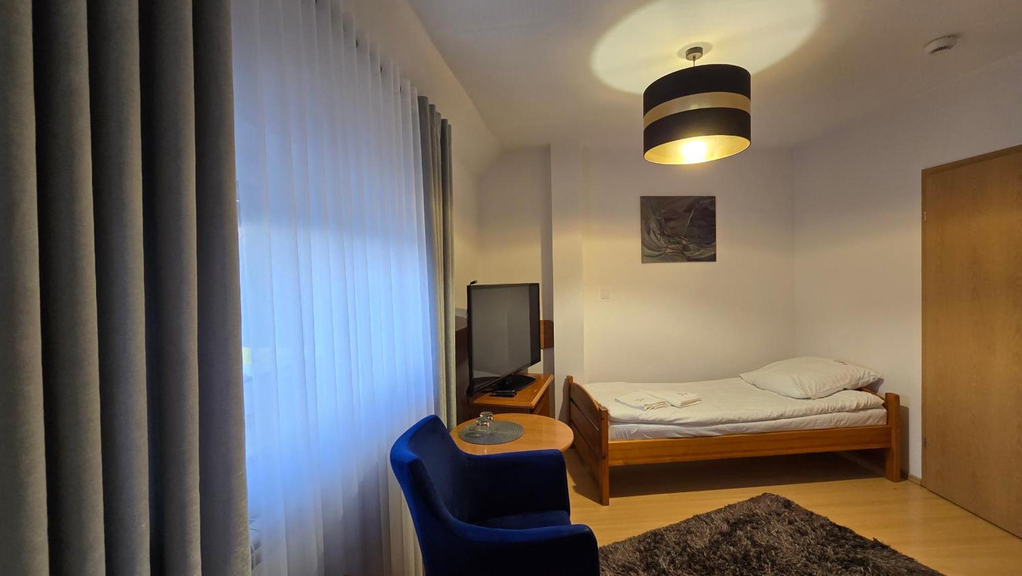 Motel Za Miedza Bralin Buitenkant foto